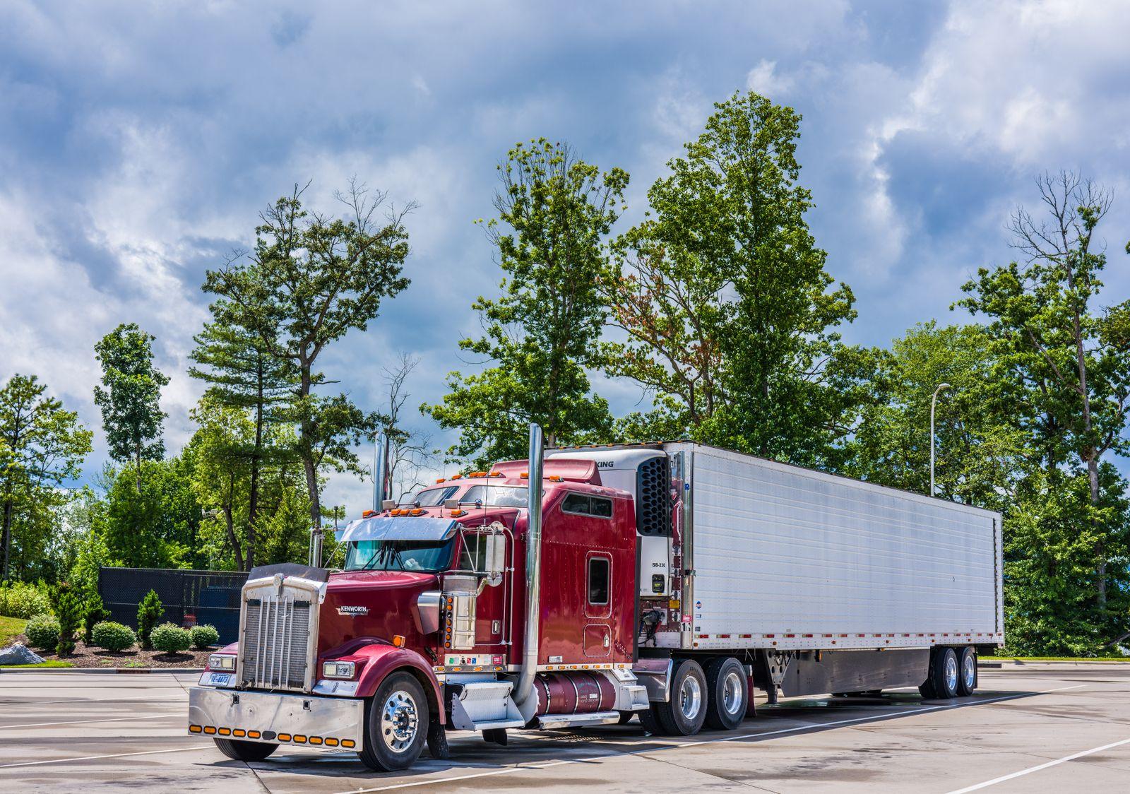 Tractor with a refrigerated trailer